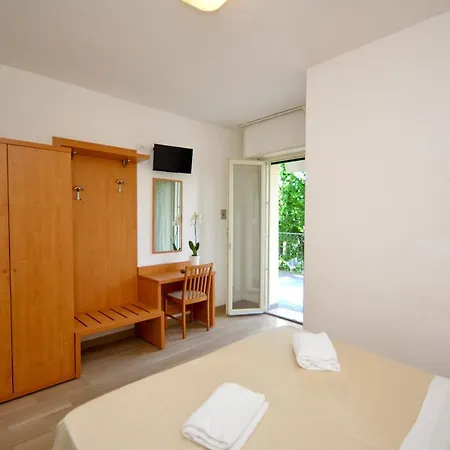 Hotel Airone 3*
