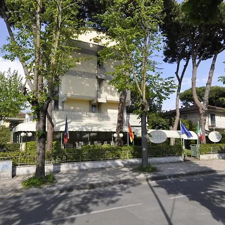 Airone Hotel 3*