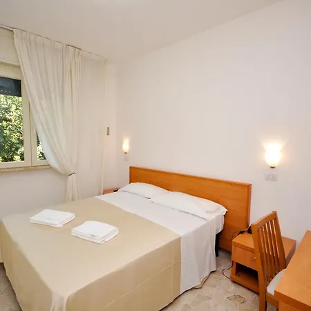 Hotel Airone