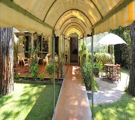 Hotel Airone