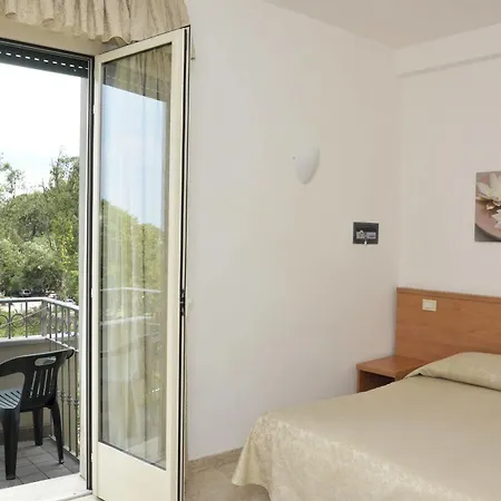 Hotel Airone